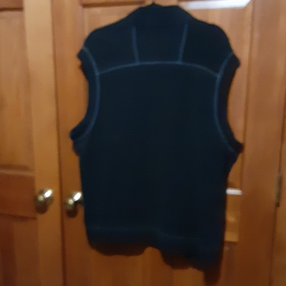 Tommy Bahama Full Zip Golf Vest - Picture 3 of 3